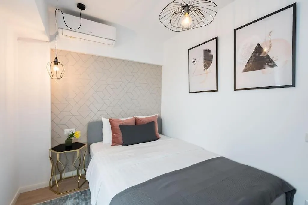 Spectacular Apartment - 4Br-Terrace - Piata Romana Bucarest