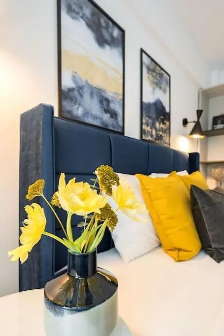 Spectacular Apartment - 4Br-Terrace - Piata Romana Bucarest