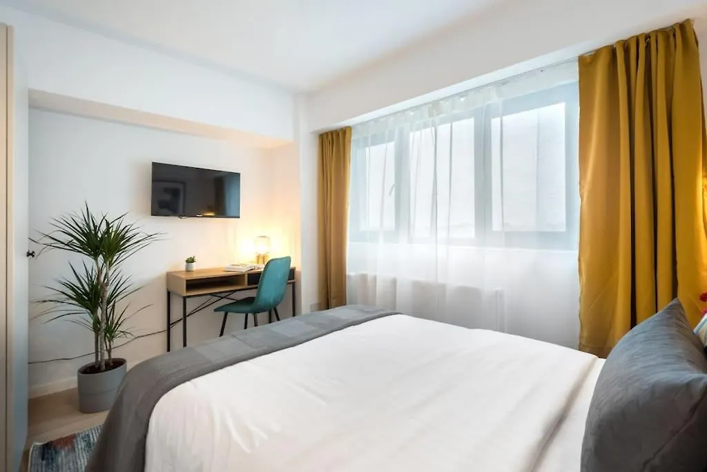 Spectacular Apartment - 4Br-Terrace - Piata Romana Bucharest