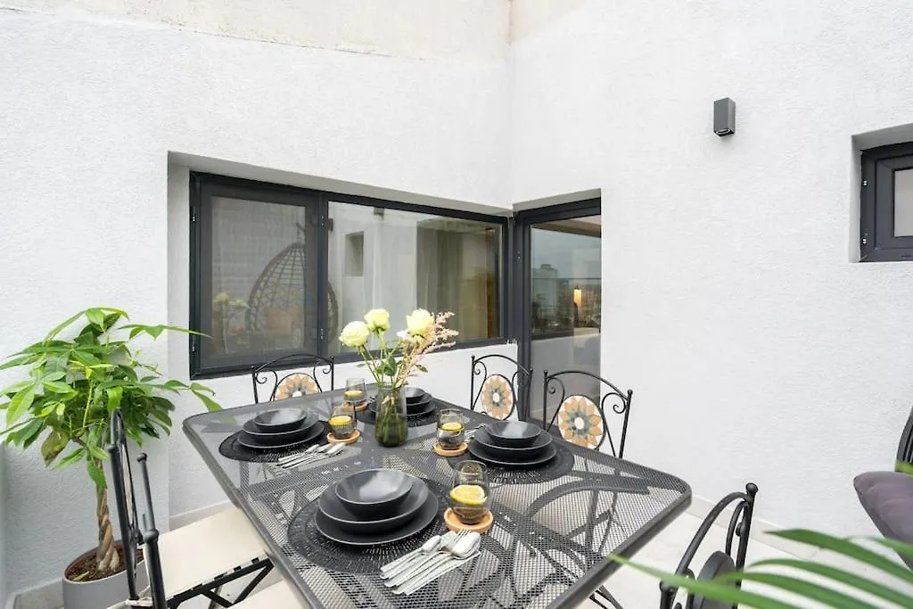 Spectacular Apartment - 4Br-Terrace - Piata Romana Bucharest