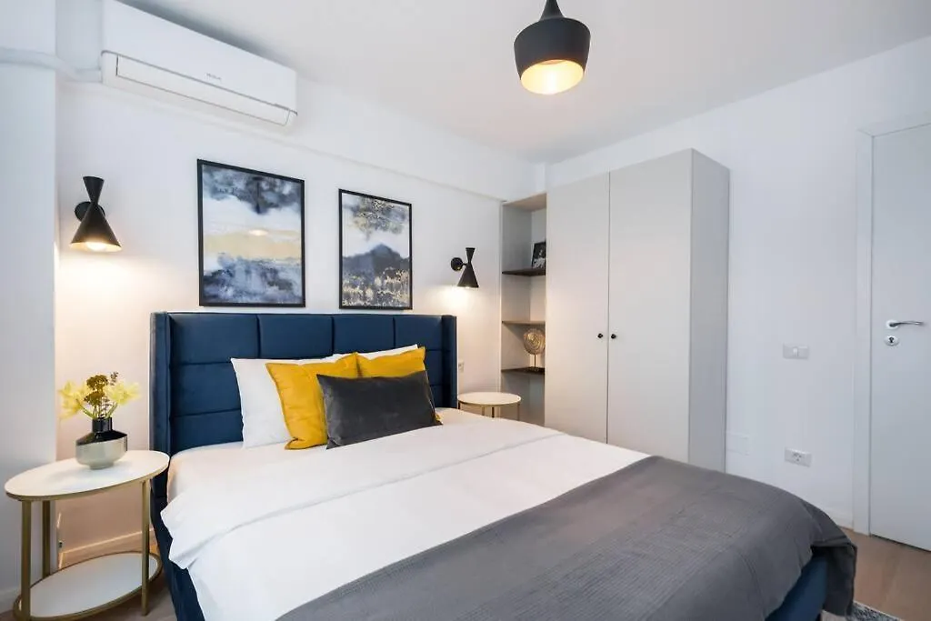 Spectacular Apartment - 4Br-Terrace - Piata Romana Bucharest